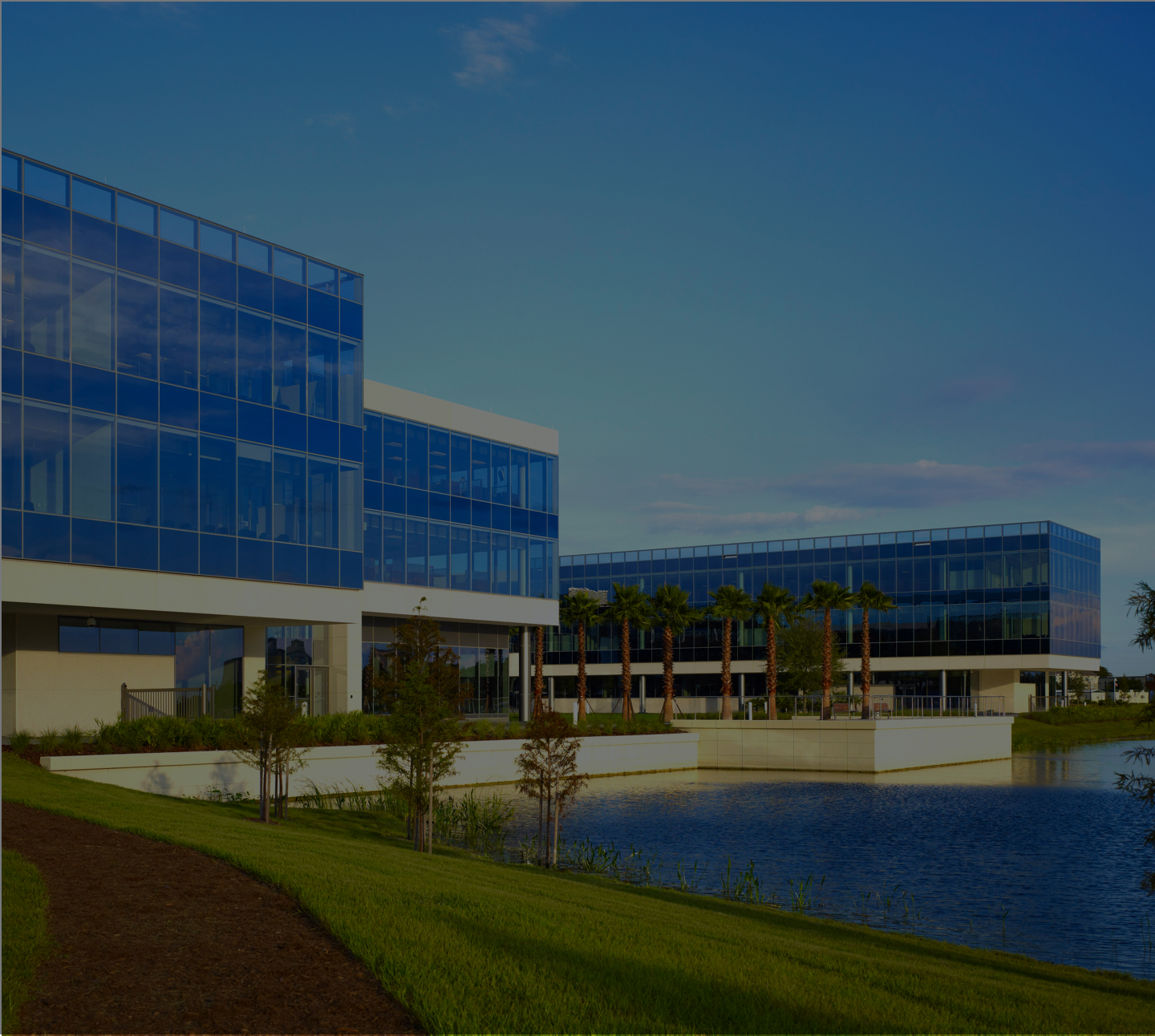 Darden's corporate offices beside a lake